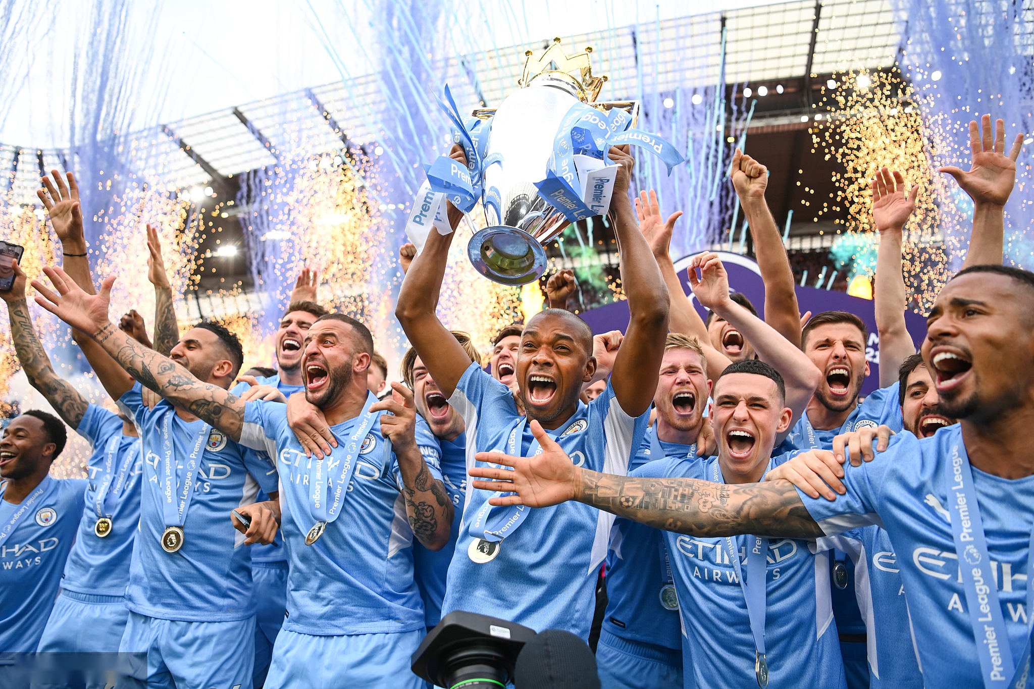 的舆论压力 的舆论压力